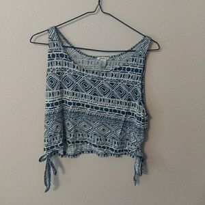 Forever 21 blue and white crop top